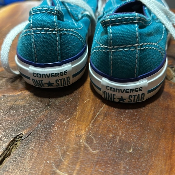 Converse One Star Kids Size 1 Turquoise Low Top Sneakers - Picture 2 of 5